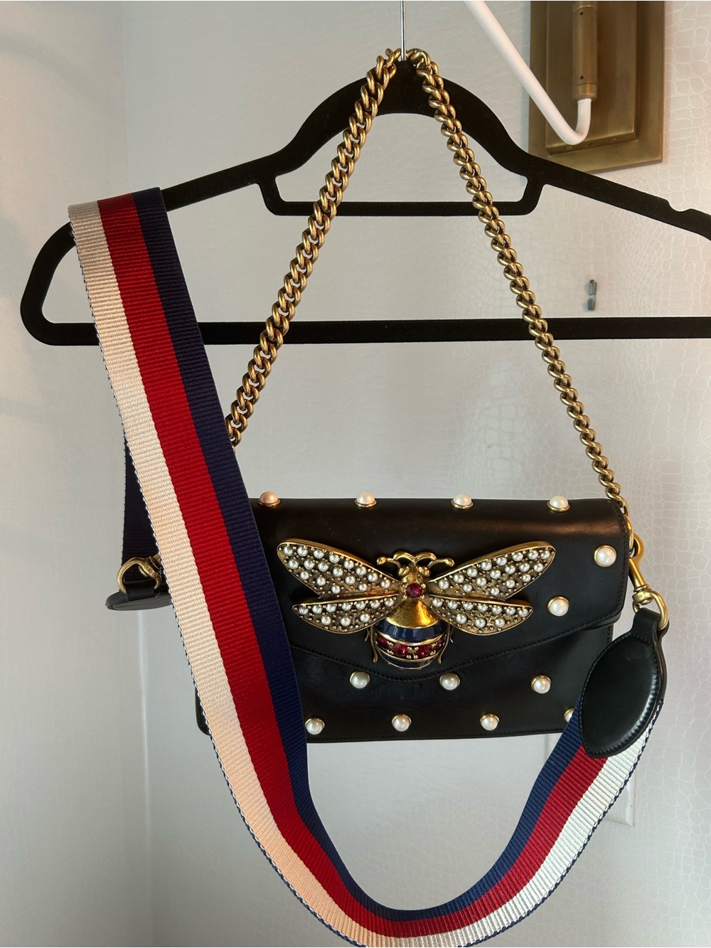 Gucci Black Pearl-Studded Leather Crossbody with Jeweled Bee - Picture 3 of 8